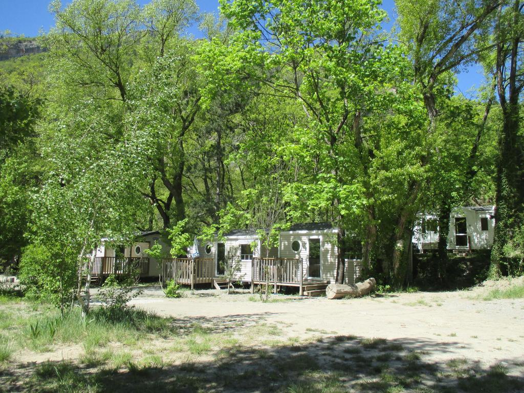 Les Acacias Hotel Vercheny Buitenkant foto