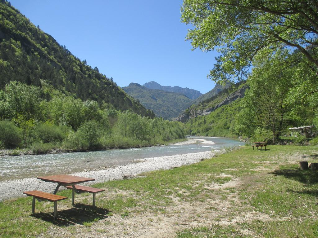 Les Acacias Hotel Vercheny Buitenkant foto
