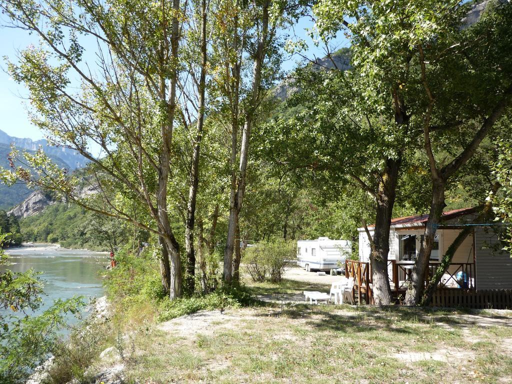 Les Acacias Hotel Vercheny Buitenkant foto