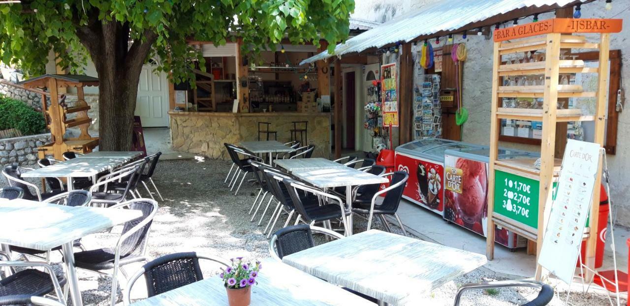 Les Acacias Hotel Vercheny Buitenkant foto